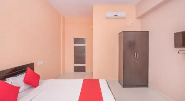 OYO 11640 Hotel Aaira Inn, Varaa Hotelli Hotellit Bangalore aamiaisella, Aamiainen