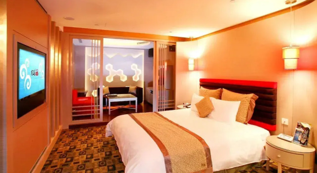 Yuma Hot Spring Hotel