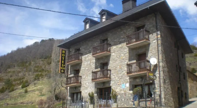 Hotel Las Nieves, Varaa Hotelli Torla 