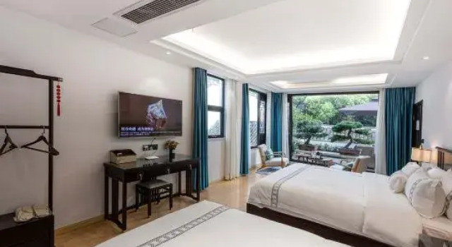 Люкс с 6 комнатами Youqi Boutique Hostel