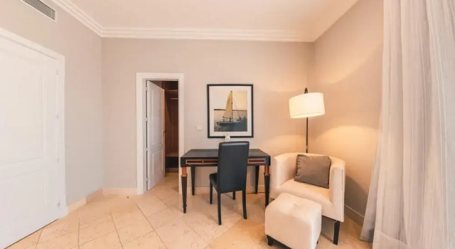 Spacious One-bedroom at Fishing Lodge w Balcony D59, Забронировать Отель Отели Пунта-Кана 3 звезды, рядом с Cap Cana Marina, 3*