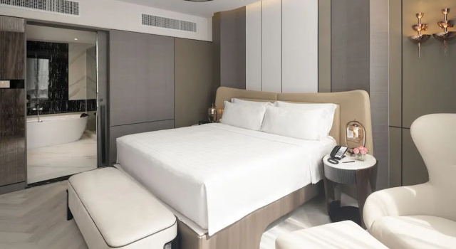 Двухместный полулюкс Premier Pathumwan Princess Hotel