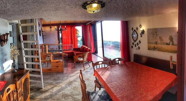 Amarys 1 With Amazing Lake View And Pool, Забронировать Отель Луино Provincia di Varese