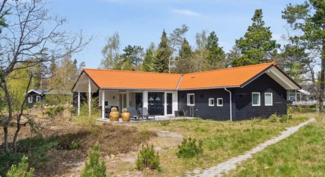 Holiday Home Rikkie - 150m to the fjord by Interhome, Book Hotel Hotels in Rorvig with Parking, Parking