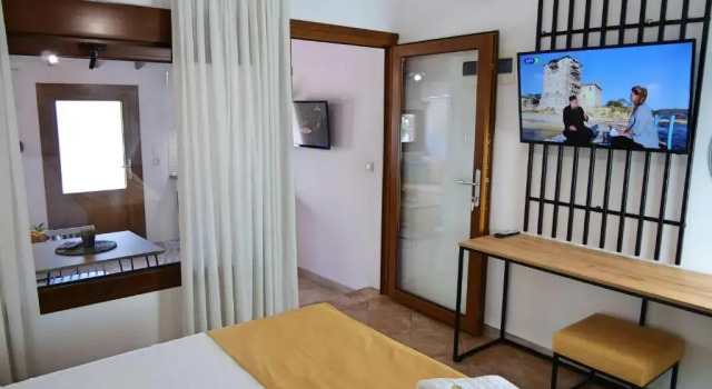 Апартаменты Superior Komitsa Luxury Apartments