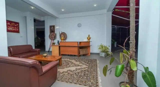 OYO 557 De Mansion