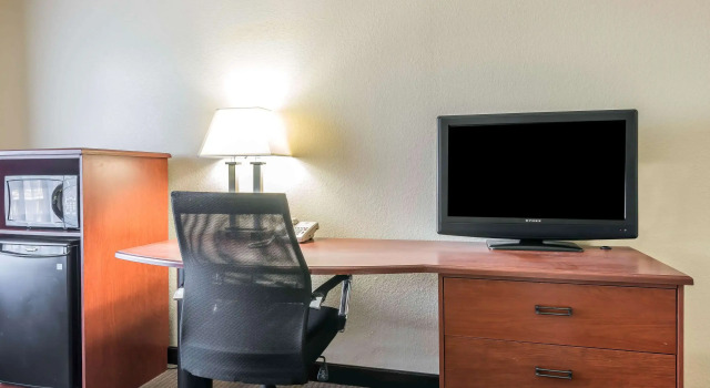 Четырёхместный номер Standard Sleep Inn & Suites University-Shands
