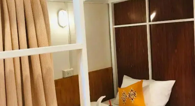 Seng i sovesal Sanga Hostel