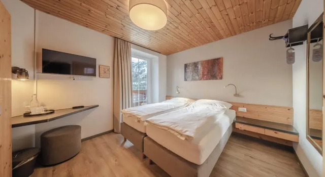 Habitación doble Estándar con balcón y con vista a la montaña Hotel Quellenhof