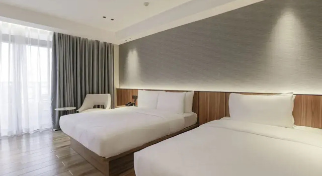 Семейный номер Deluxe с балконом Hotel Casiana & Events Center Tagaytay