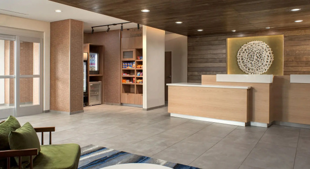 Fairfield Inn & Suites By Marriott Cullman, Book Hotel Hoteller i Cullman med morgenmad, Morgenmad