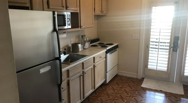 Апартаменты Deluxe с балконом New Orleans House