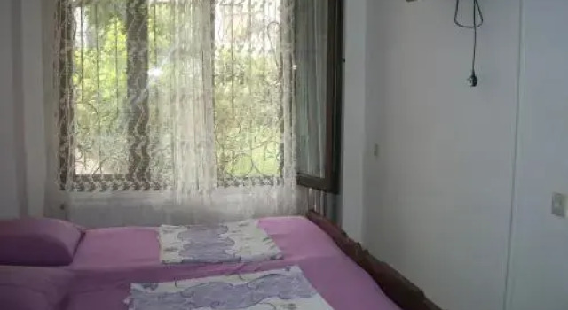 Rezo's Guest House, Book Guesthouse Kobuleti 