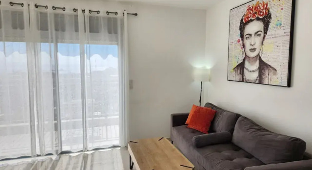 Апартаменты Comfort Melony Apartment