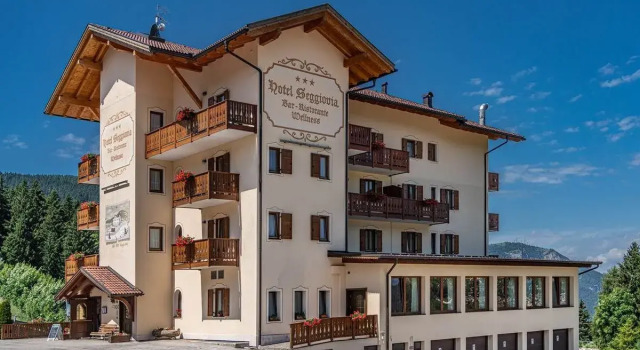 Hotel Seggiovia, Забронировать Отель Отели Фольгария 3 звезды, рядом с Фольгария — Фьорентини, 3*