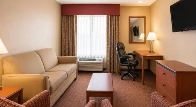 Люкс Quality Inn York