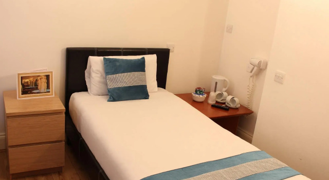 Abbey Court, Hyde Park Hotels