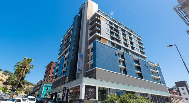 Mirage 1010, Забронировать Отель Отели Кейптауна 3 звезды, рядом с MyCiTi Station Cape Town Stadium, 3*