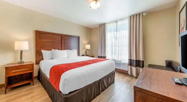 Люкс Comfort Inn & Suites Lancaster Antelope Valley