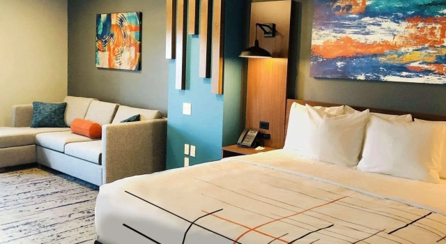 Двухместный люкс La Quinta Inn & Suites Limon by Wyndham