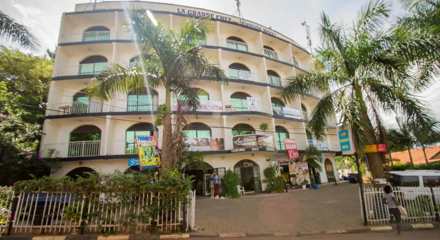 La Grand Chez Johnson Hotel Muyenga