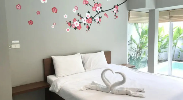 Вилла c 1 комнатой с балконом The Living Pool Villas