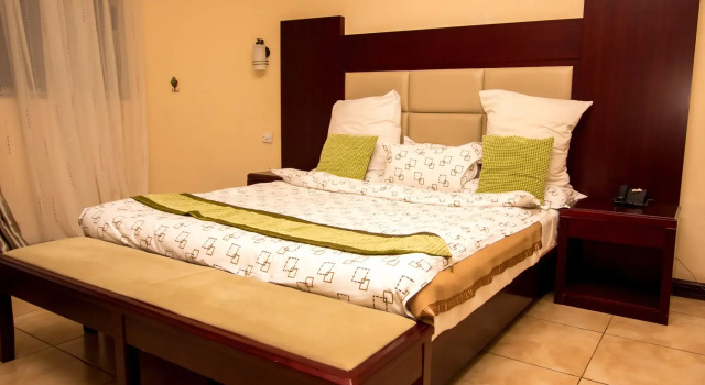 Mika Hotel, Kabulonga