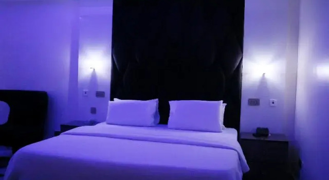 Номер Luxury Parkview Astoria Hotel