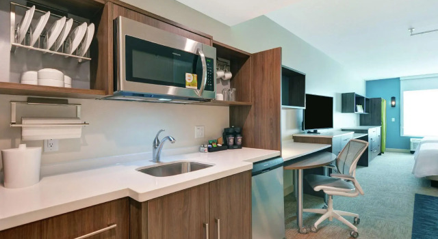 Четырёхместная студия Home2 Suites by Hilton Bettendorf Quad Cities
