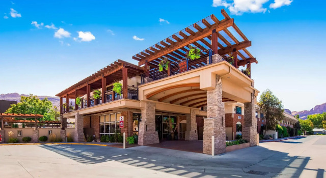 Кровать в общем номере Best Western Plus Canyonlands Inn
