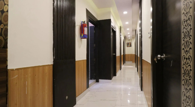 OYO 46555 Hotel Sangeet, Varaa Hotelli Faridabad Haryana