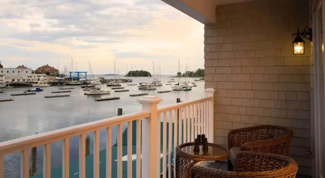 Номер Deluxe Grand Harbor Inn