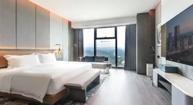 Люкс Deluxe Wyndham Grand Yichang Riverside