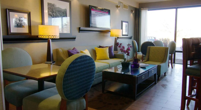 Кровать в общем номере Hampton Inn Winchester-University/ Mall