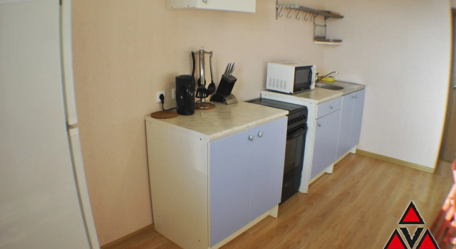 Vavilon dvuhkomnatnye apartamenty na Shartashskoj 14, Забронировать Апартаменты/квартира Кировский район 
