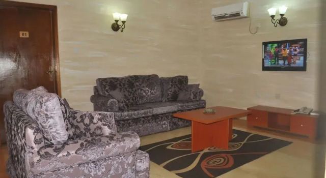 Top Rank Hotel, Prenota Hotel Hotel a Bwari con parcheggio, Parcheggio