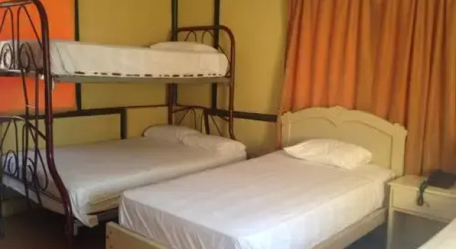 Hostal Manta Tropical
