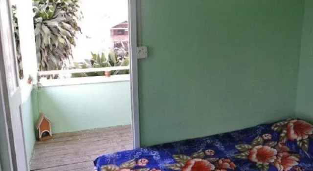Golden Lily Guest House, Book Pension Gæstehuse i Shan State, Pension