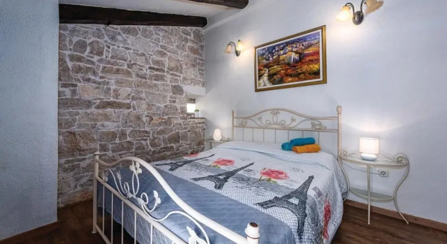 Amazing Home in Porec With Wifi and 2 Bedrooms