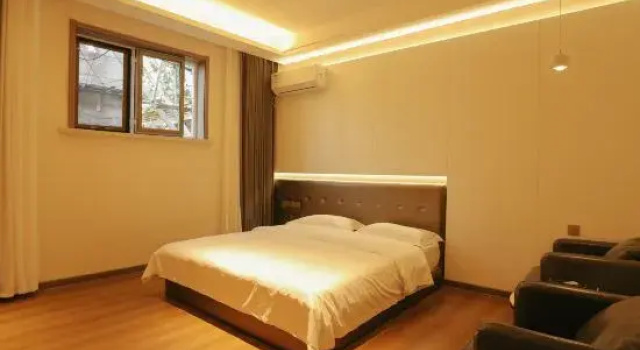 Люкс Deluxe Huaxin Hotel