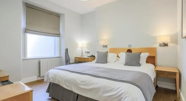 Двухместный номер Business Claremont Hotel