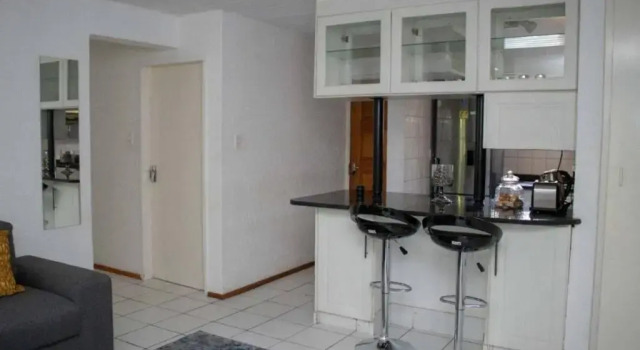 Апартаменты Phil's Place