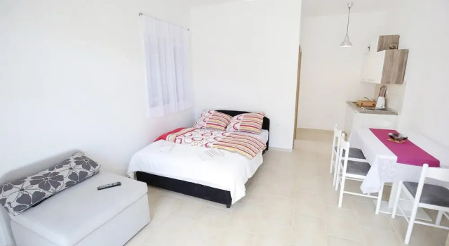 Nice Apartment in Sukosan With Wifi