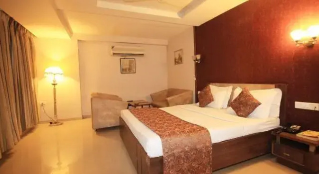 Eden, Rezervovat Hotel Hotely v Gujarat s parkováním, Parkování