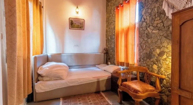 Номер Economy Stone Heritage Mukteshwar