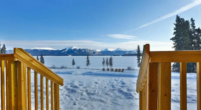 Шале Southern Lakes Resort