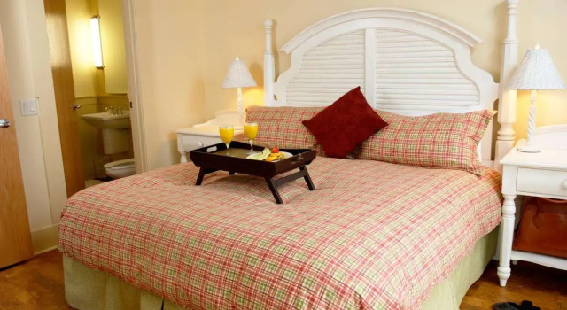 Hotel Eldorado, Boek Resort Hotels in Brits Columbia met zwembad, Zwembad