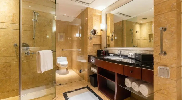 Четырёхместный номер Deluxe Marriott Shanghai Changfeng Park