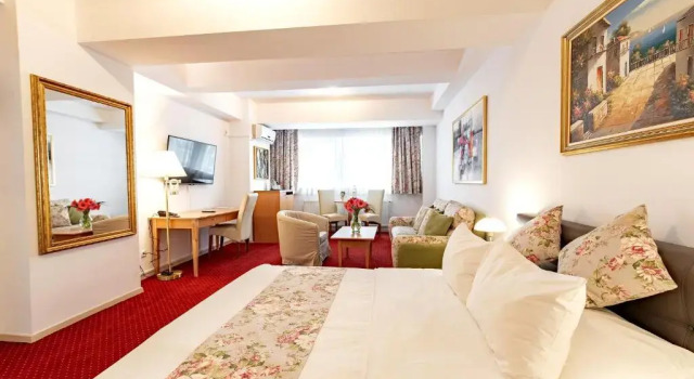 Superior Double room Bucur Accommodation