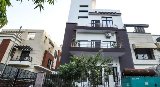 Capital O Noida Homestay 36